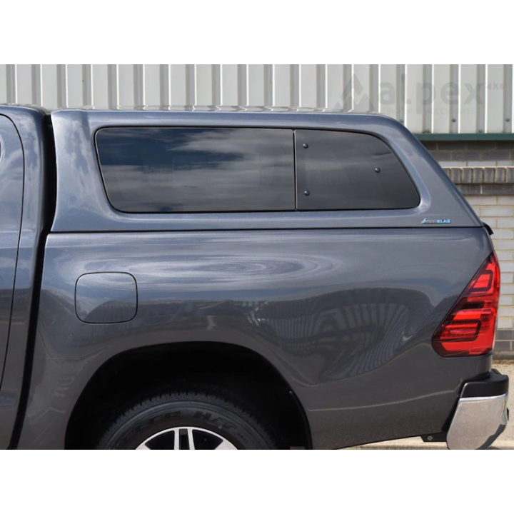 Închidere de Benă Tip Hardtop, Aeroklas Stylish, Toyota Hilux Cabină Dublă 2016 - 2026 - EDK.ro