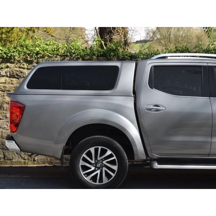 Închidere de Benă Tip Hardtop, Aeroklas Stylish, Nissan Navara / Renault Alaskan Cabină Dublă 2015 - Prezent - EDK.ro