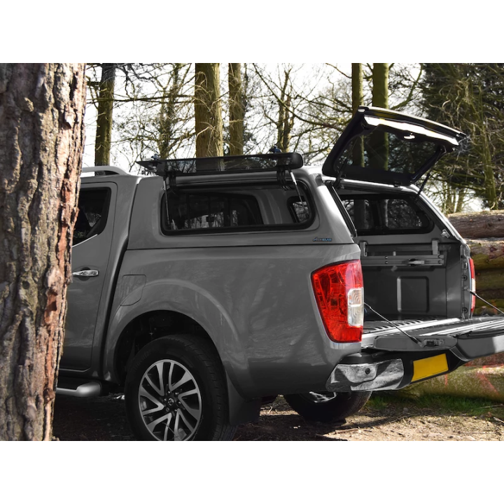 Închidere de Benă Tip Hardtop, Aeroklas Stylish, Nissan Navara / Renault Alaskan Cabină Dublă 2015 - Prezent - EDK.ro