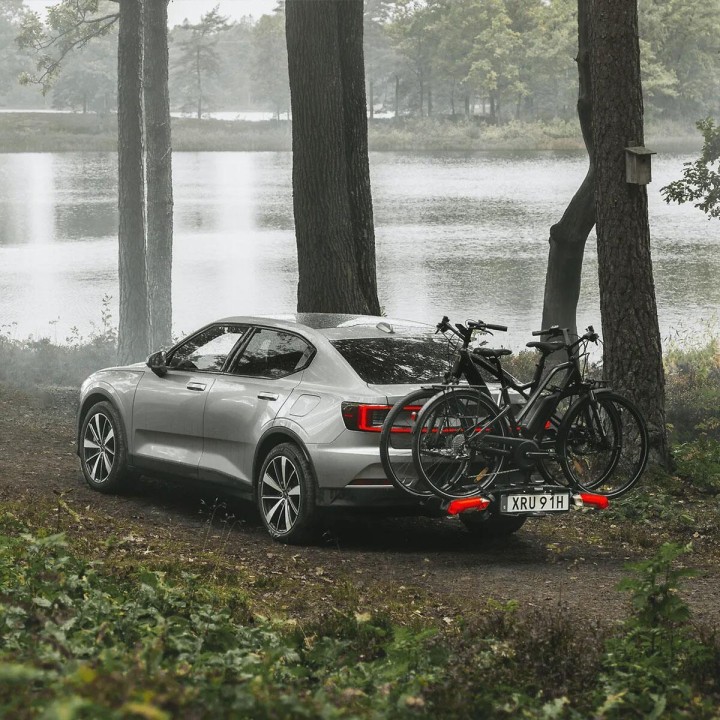 Suport pentru 3 Biciclete, Thule Epos 979100 cu Prindere pe Cârlig (13 Pini) - EDK.ro