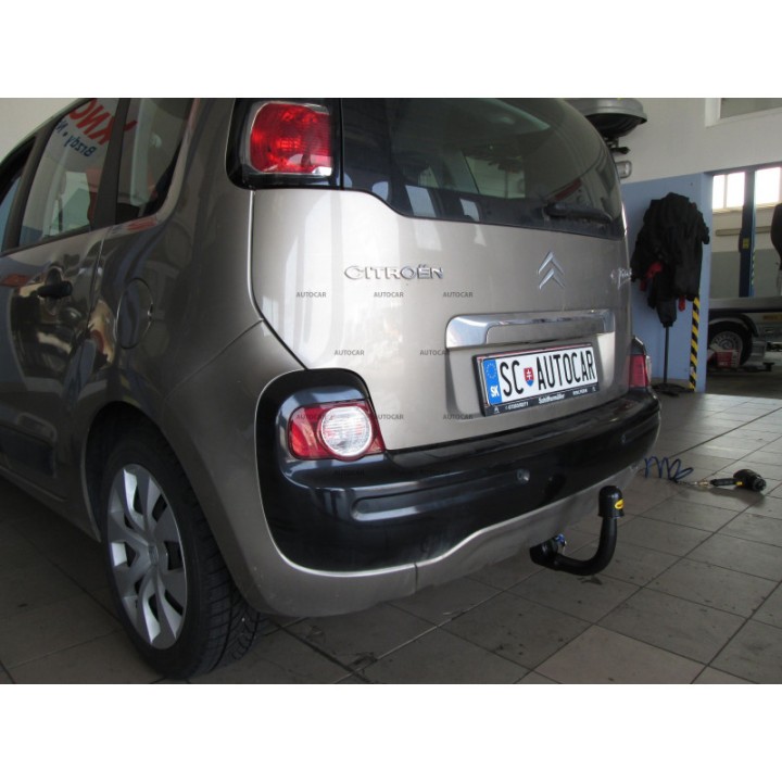 Cârlig de Remorcare, Auto-Hak, Sistem Demontabil Vertical, Citroën C3 Picasso 5 Uși 2009 - 2017 - EDK.ro