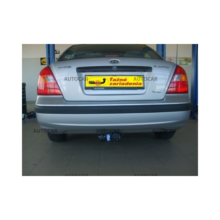 Cârlig de Remorcare, Auto-Hak, Sistem Demontabil Automat, Hyundai Elantra 5 Uși 2000 - 2010 - EDK.ro