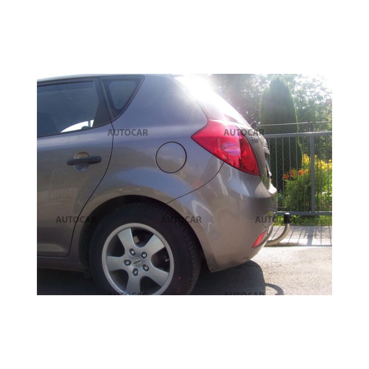 Cârlig de Remorcare, Auto-Hak, Sistem Demontabil Automat, Kia Ceed 5 Uși 2007 - 2012 - EDK.ro