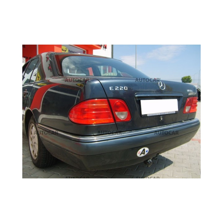 Cârlig de Remorcare, Auto-Hak, Sistem Demontabil Automat, Mercedes-Benz E-Class 4 Uși 1995 - 2002 - EDK.ro