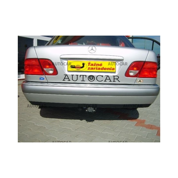 Cârlig de Remorcare, Auto-Hak, Sistem Demontabil Automat, Mercedes-Benz E-Class 4 Uși 1995 - 2002 - EDK.ro