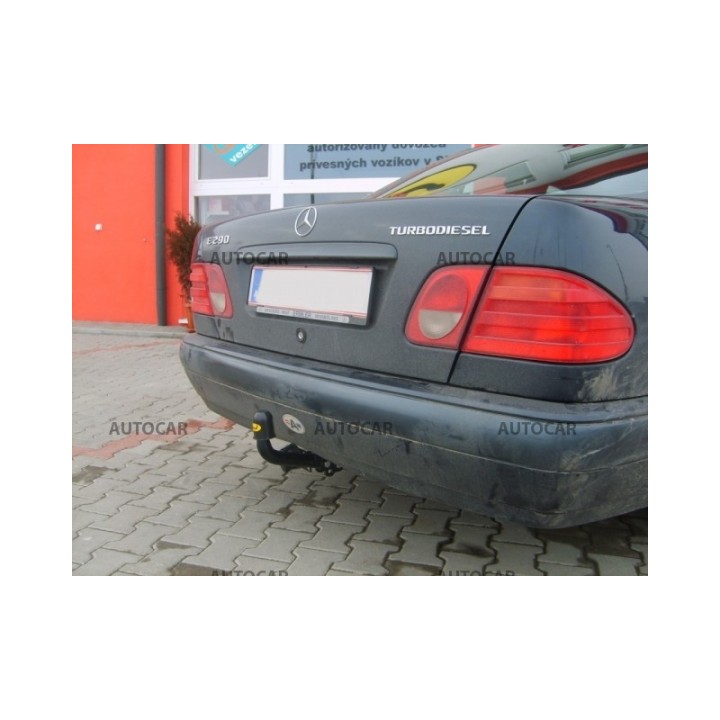 Cârlig de Remorcare, Auto-Hak, Sistem Semi-Demontabil, Mercedes-Benz E-Class 4 Uși 1995 - 2002 - EDK.ro