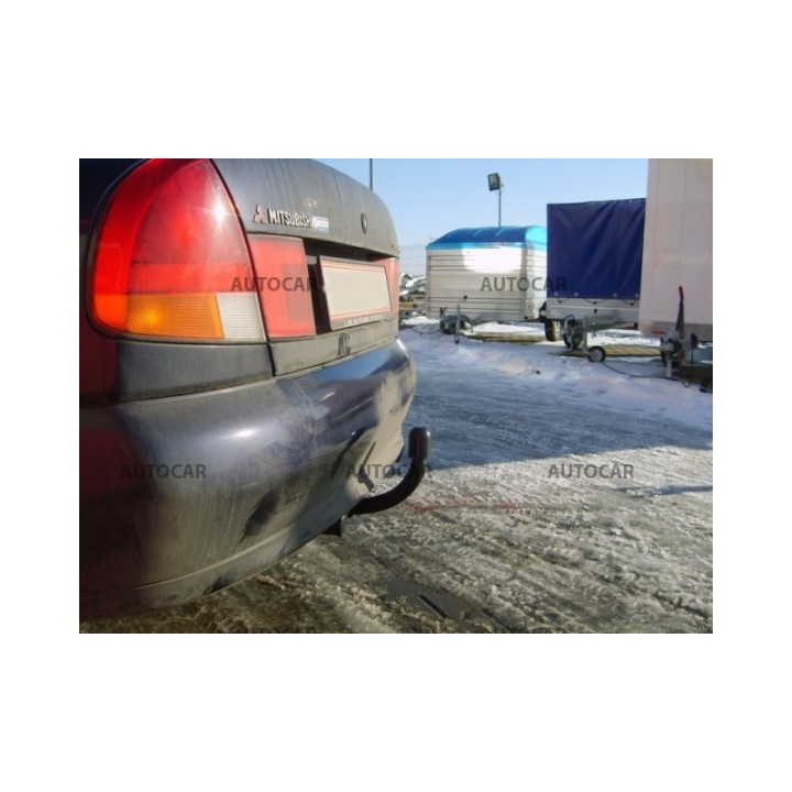 Cârlig de Remorcare, Auto-Hak, Sistem Semi-Demontabil, Mitsubishi Carisma 5 Uși 1995 - 1999 - EDK.ro