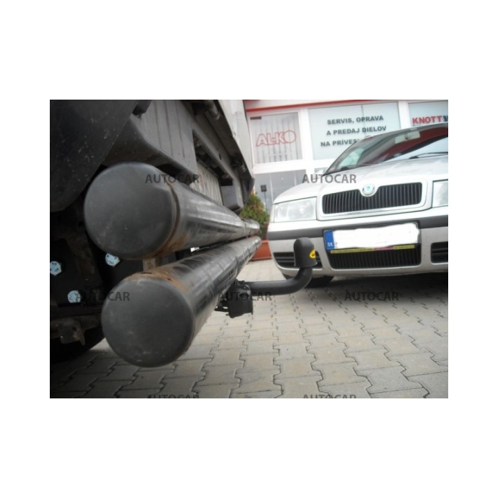 Cârlig de Remorcare, Auto-Hak, Sistem Demontabil Automat, Nissan Navara 2005 - 2015 - EDK.ro