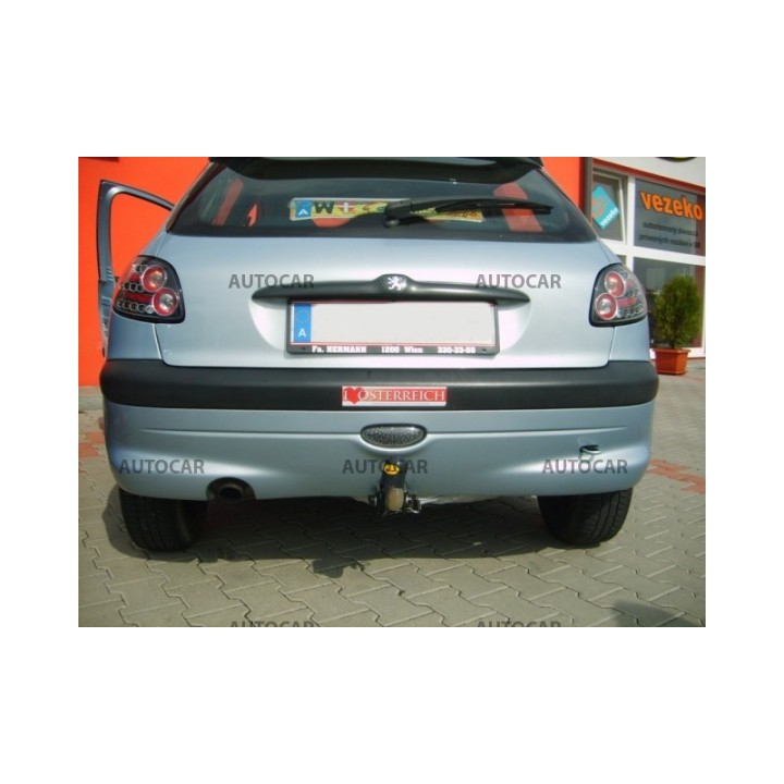 Cârlig de Remorcare, Auto-Hak, Sistem Demontabil Automat, Peugeot 206 3/5 Uși 1998 - 2003 - EDK.ro