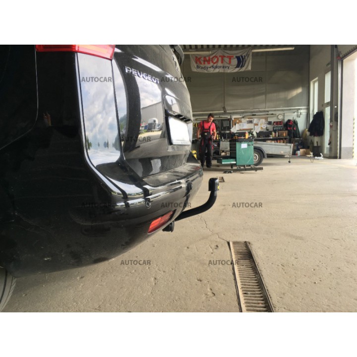 Cârlig de Remorcare, Auto-Hak, Sistem Semi-Demontabil, Peugeot 5008 5 Uși 2009 - 2017 - EDK.ro