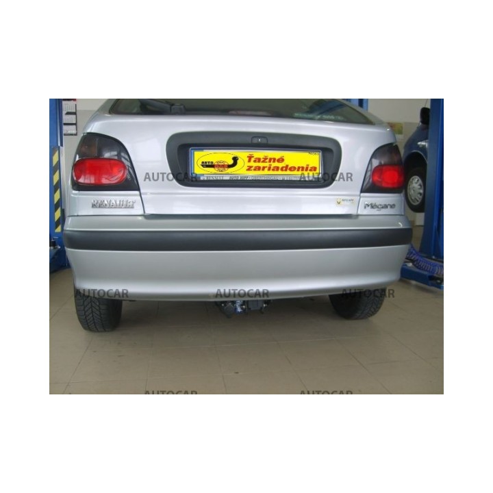 Cârlig de Remorcare, Auto-Hak, Sistem Demontabil Automat, Renault Megane 5 Uși 1995 - 1999 - EDK.ro