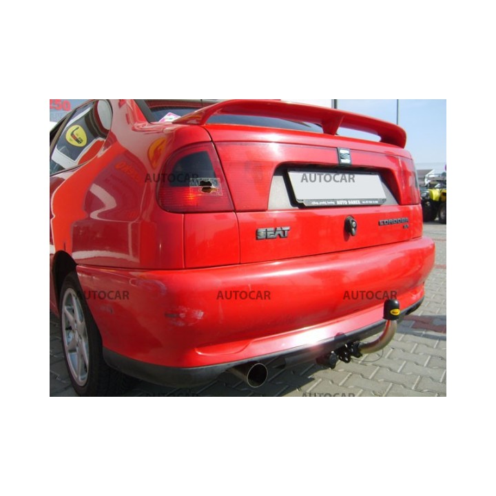 Cârlig de Remorcare, Auto-Hak, Sistem Demontabil Automat, Seat Cordoba 4 Uși 1996 - 2002 - EDK.ro