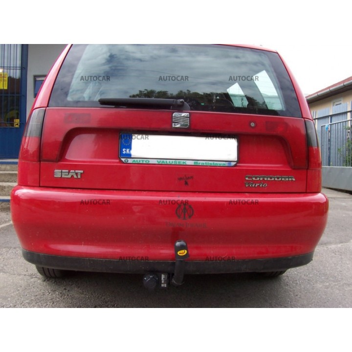 Cârlig de Remorcare, Auto-Hak, Sistem Semi-Demontabil, Seat Cordoba 4 Uși 1996 - 2002 - EDK.ro