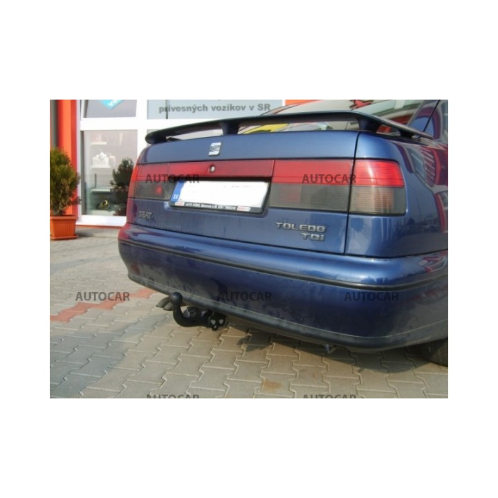 Cârlig de Remorcare, Auto-Hak, Sistem Semi-Demontabil, Seat Toledo 5 Uși 1995 - 1998 - EDK.ro