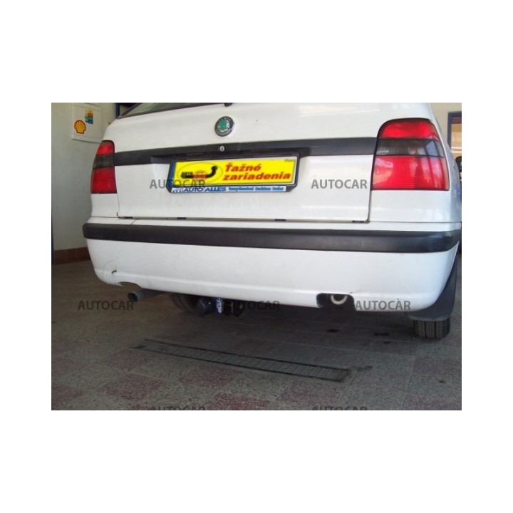 Cârlig de Remorcare, Auto-Hak, Sistem Semi-Demontabil, Škoda Felicia Combi 1995 - 2001 - EDK.ro