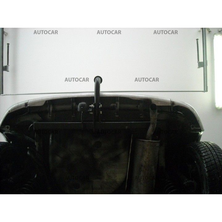 Cârlig de Remorcare, Auto-Hak, Sistem Semi-Demontabil, Toyota Yaris 5 Uși 2000 - 2006 - EDK.ro