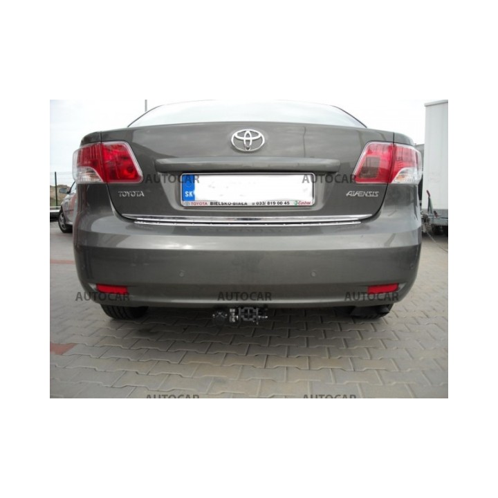 Cârlig de Remorcare, Auto-Hak, Sistem Demontabil Automat, Toyota Avensis 5 Uși 2009 - Prezent - EDK.ro