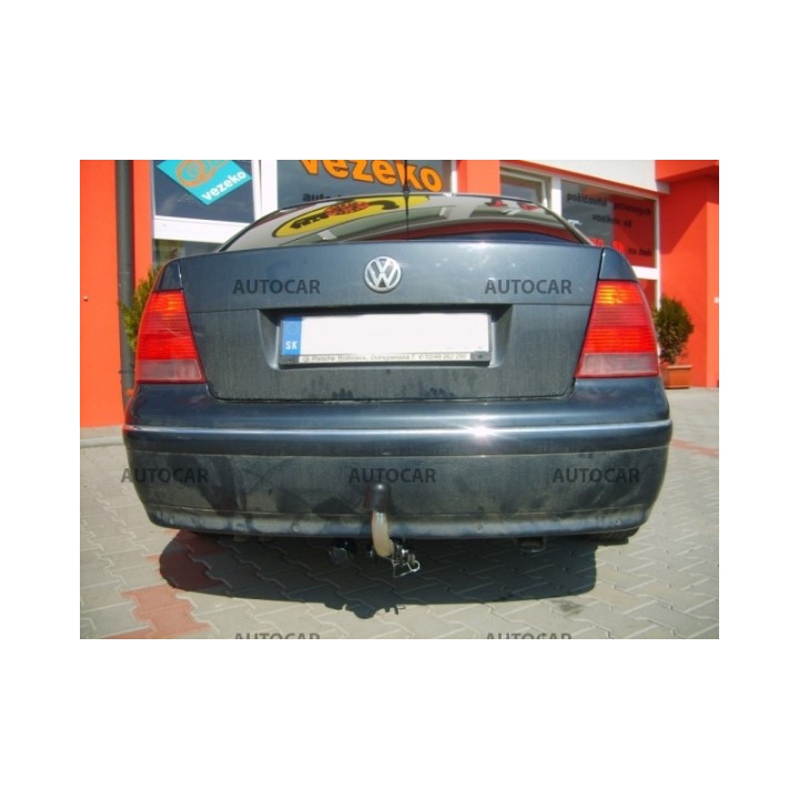 Cârlig de Remorcare, Auto-Hak, Sistem Demontabil Automat, Volkswagen Bora 4 Uși 1998 - 2005 - EDK.ro