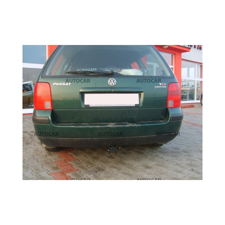 Cârlig de Remorcare, Auto-Hak, Sistem Demontabil Automat, Volkswagen Passat 4 Uși 4x4 1996 - 2005 - EDK.ro