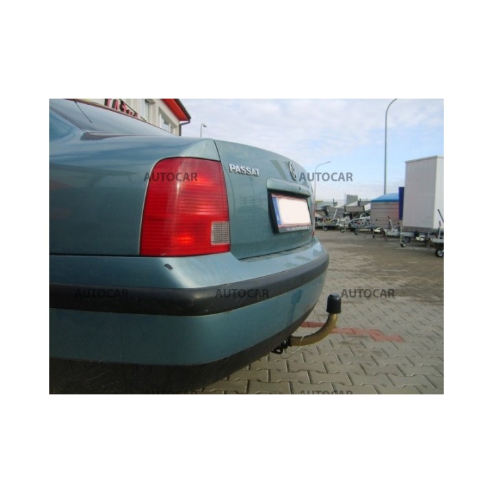 Cârlig de Remorcare, Auto-Hak, Sistem Demontabil Automat, Volkswagen Passat 4 Uși 4x4 1996 - 2005 - EDK.ro