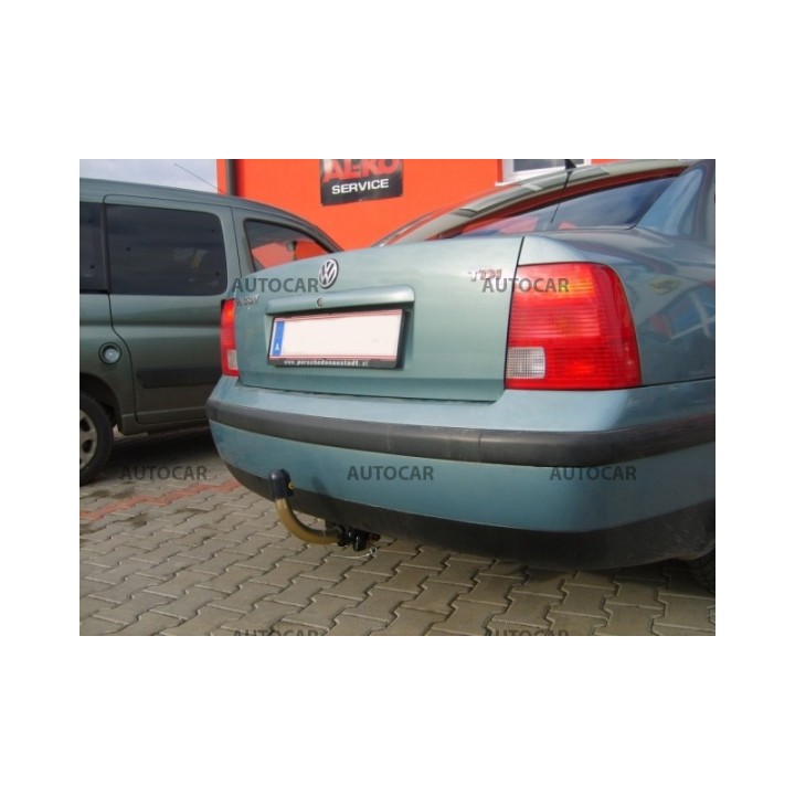 Cârlig de Remorcare, Auto-Hak, Sistem Demontabil Automat, Volkswagen Passat 4 Uși 4x4 1996 - 2005 - EDK.ro