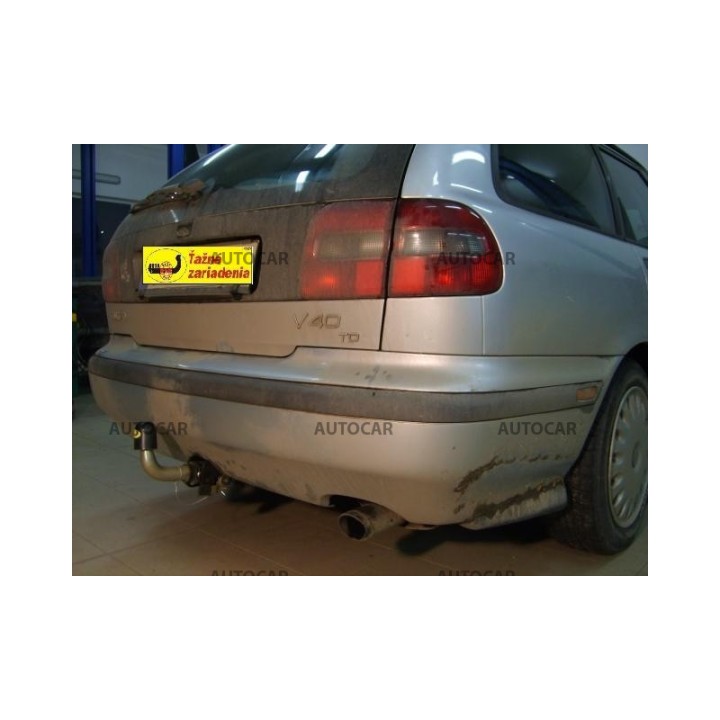 Cârlig de Remorcare, Auto-Hak, Sistem Demontabil Automat, Volvo V40 Combi 1996 - 2000 - EDK.ro