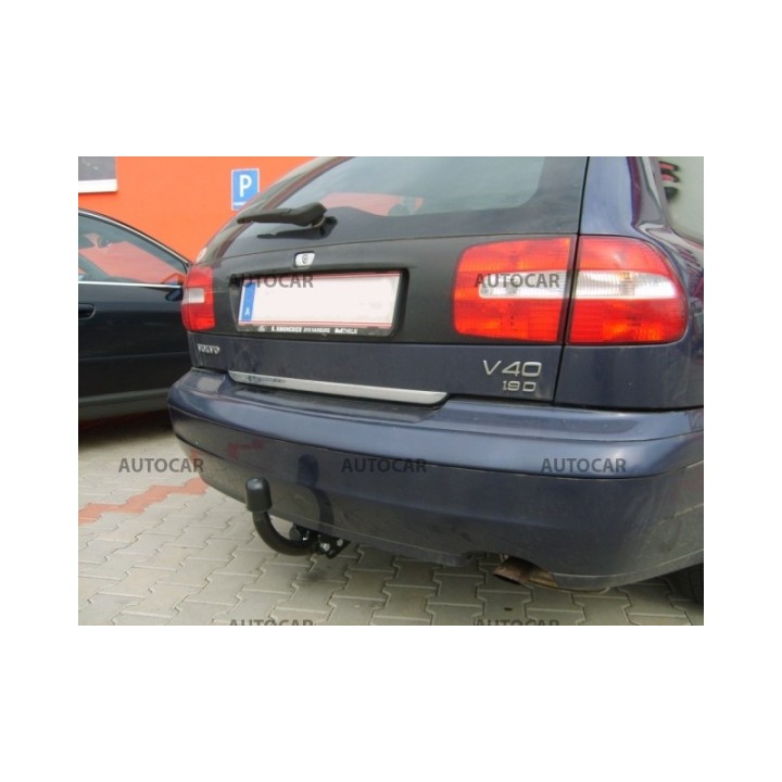 Cârlig de Remorcare, Auto-Hak, Sistem Demontabil Automat, Volvo V40 Combi 2000 - Prezent - EDK.ro