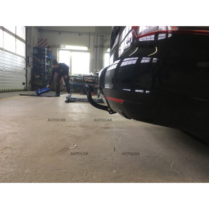 Cârlig de Remorcare, Auto-Hak, Sistem Semi-Demontabil, Volkswagen Golf Combi 2009 - 2013 - EDK.ro