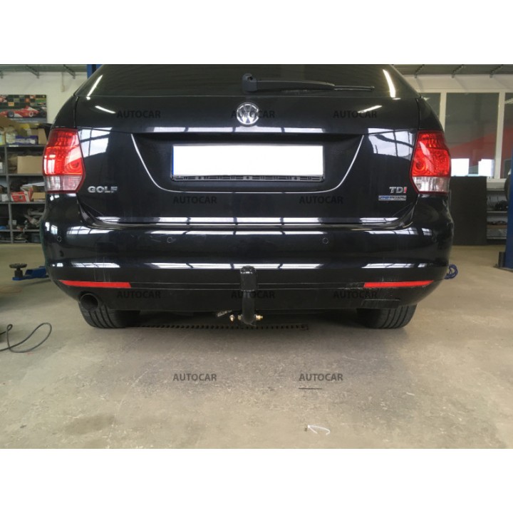 Cârlig de Remorcare, Auto-Hak, Sistem Semi-Demontabil, Volkswagen Golf Combi 2009 - 2013 - EDK.ro