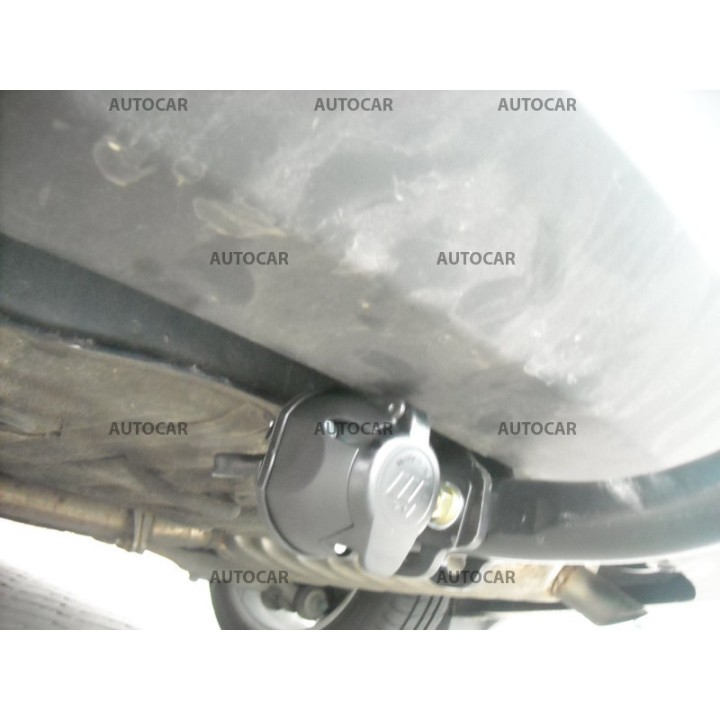 Cârlig de Remorcare, Auto-Hak, Sistem Semi-Demontabil, Hyundai i40 Combi 2011 - 2018 - EDK.ro