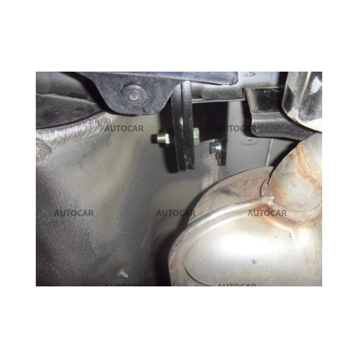 Cârlig de Remorcare, Auto-Hak, Sistem Demontabil Vertical, Hyundai i40 Combi 2011 - 2018 - EDK.ro