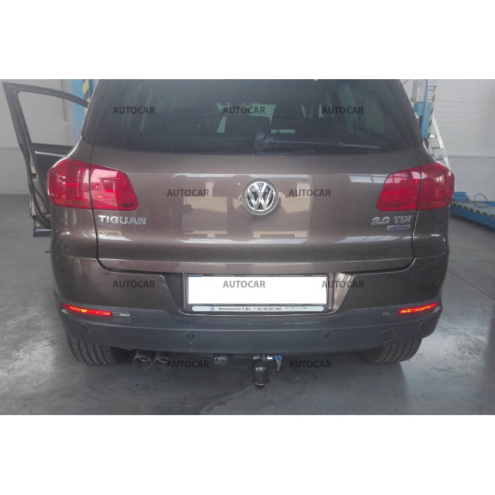 Cârlig de Remorcare, Auto-Hak, Sistem Demontabil Vertical, Volkswagen Tiguan 2007 - 2016 - EDK.ro