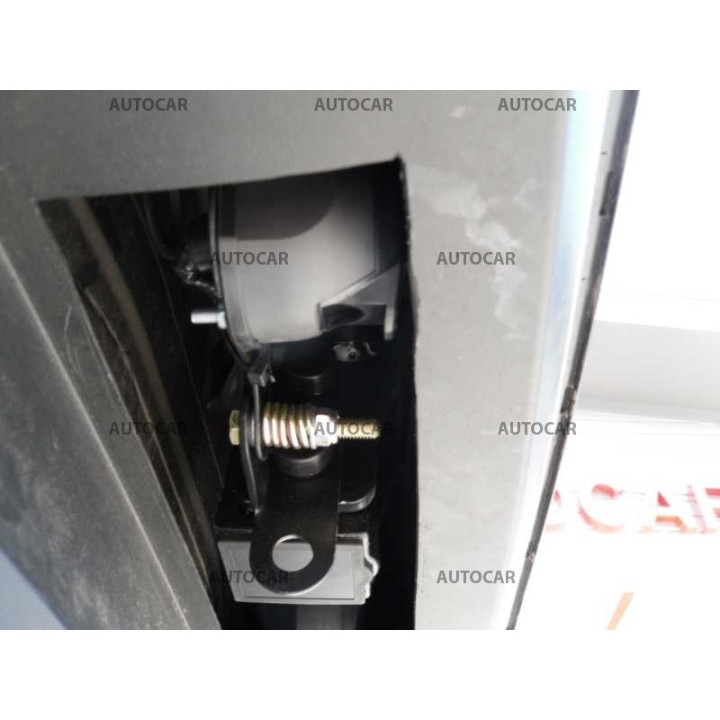 Cârlig de Remorcare, Auto-Hak, Sistem Demontabil Vertical, Volkswagen Passat 2010 - 2015 - EDK.ro