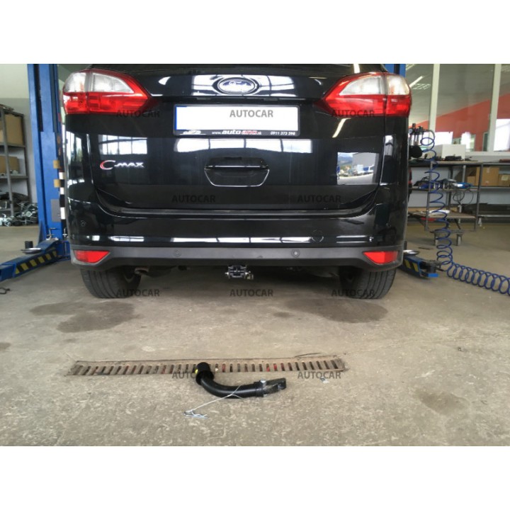 Cârlig de Remorcare, Auto-Hak, Sistem Demontabil Automat, Ford C-Max 2011 - Prezent - EDK.ro