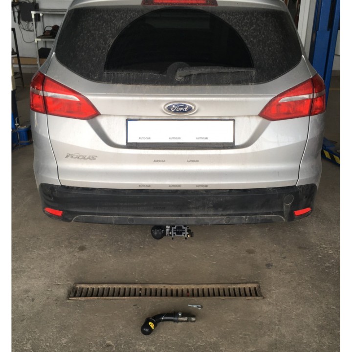 Towbar, Auto-Hak, Automatic Detachable System, Ford Focus Station Wagon 2011 - 2014 - EDK.ro