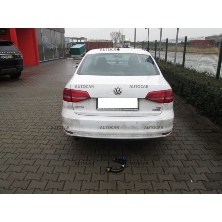 Cârlig de Remorcare, Auto-Hak, Sistem Demontabil Vertical, Volkswagen Jetta 2011 - Prezent - EDK.ro