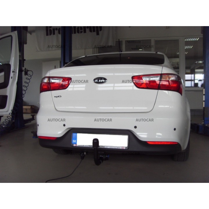 Cârlig de Remorcare, Auto-Hak, Sistem Demontabil Vertical, Kia Rio 2013 - Prezent - EDK.ro