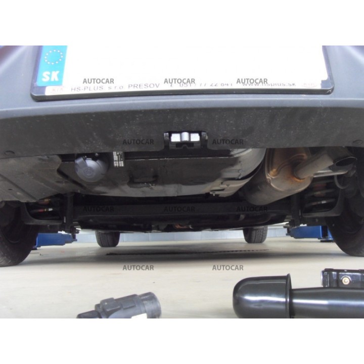 Cârlig de Remorcare, Auto-Hak, Sistem Demontabil Vertical, Kia Rio 2013 - Prezent - EDK.ro