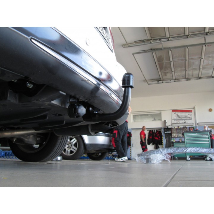 Cârlig de Remorcare, Auto-Hak, Sistem Demontabil Vertical, Toyota Auris Combi 2013 - 2018 - EDK.ro