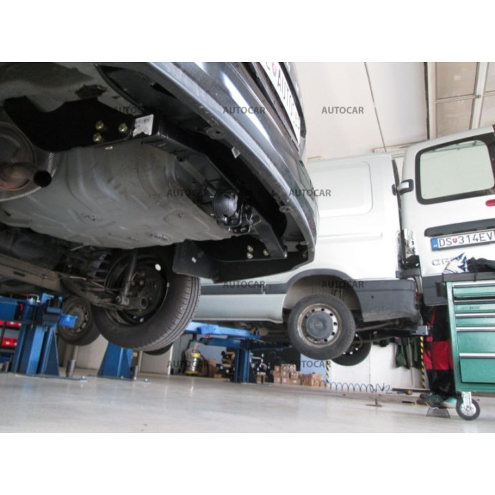 Towbar, Auto-Hak, Automatic Detachable System, Dacia Logan Station Wagon 2013 - Present - EDK.ro
