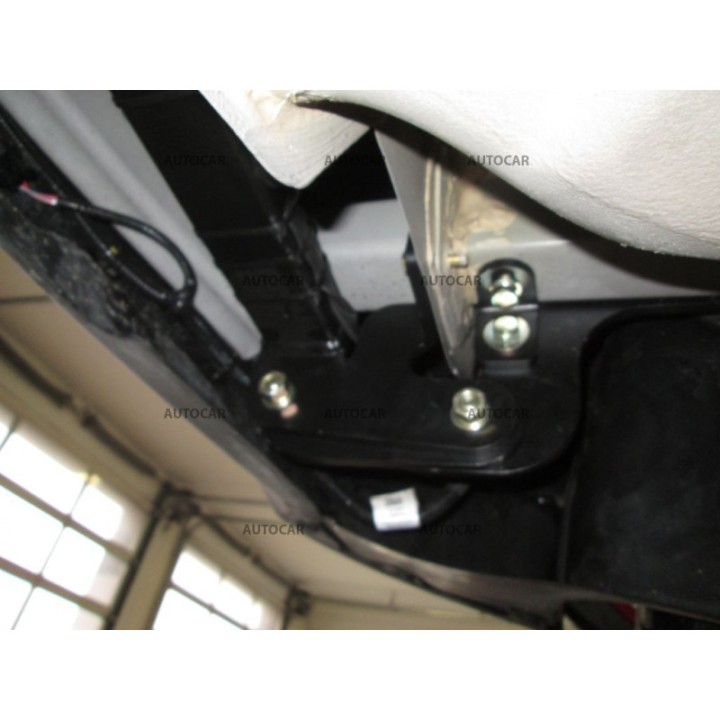 Cârlig de Remorcare, Auto-Hak, Sistem Semi-Demontabil, Citroën C4 Cactus 2014 - Prezent - EDK.ro