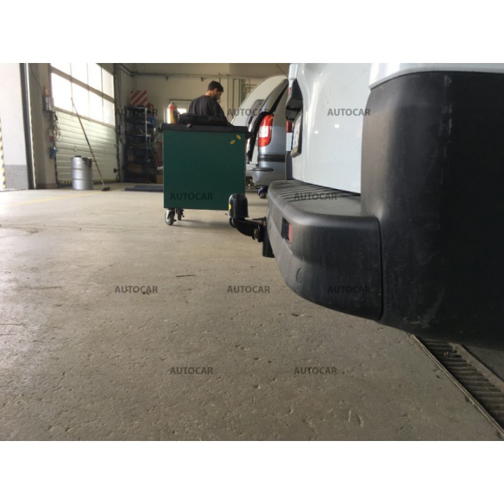 Cârlig de Remorcare, Auto-Hak, Sistem Semi-Demontabil, Renault Trafic 2014 - 2019 - EDK.ro