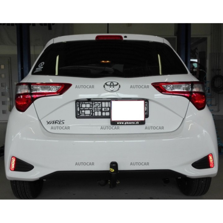 Cârlig de Remorcare, Auto-Hak, Sistem Semi-Demontabil, Toyota Yaris 3/5 Uși 2014 - Prezent - EDK.ro