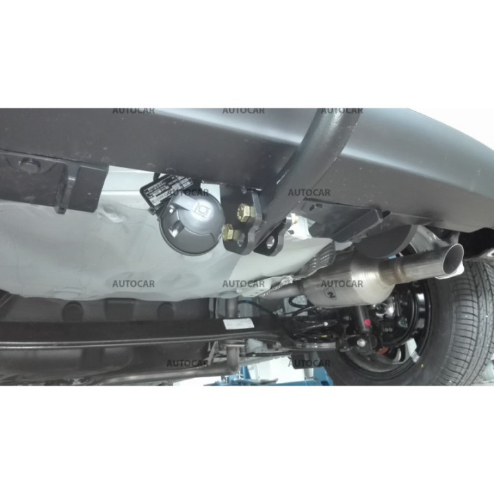 Cârlig de Remorcare, Auto-Hak, Sistem Semi-Demontabil, Toyota Yaris 3/5 Uși 2014 - Prezent - EDK.ro