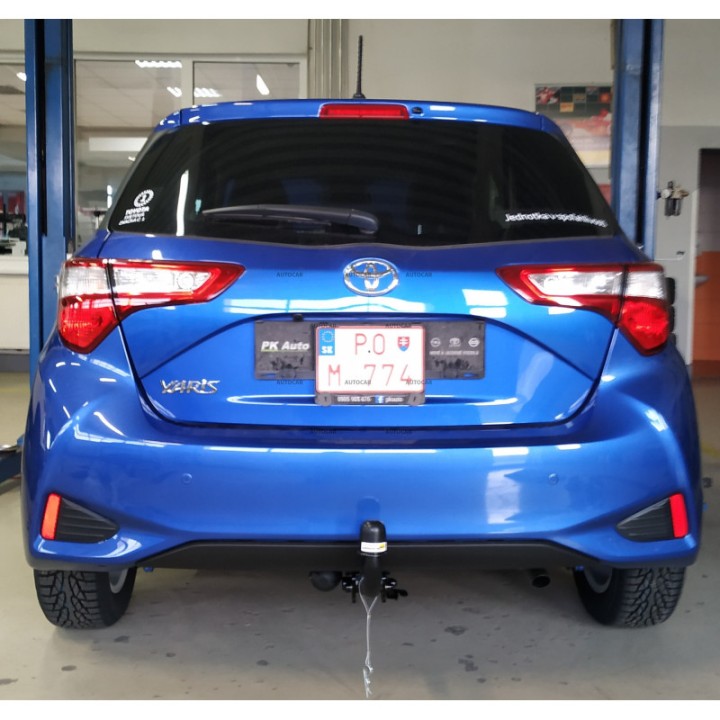 Cârlig de Remorcare, Auto-Hak, Sistem Demontabil Automat, Toyota Yaris 3/5 Uși 2014 - Prezent - EDK.ro