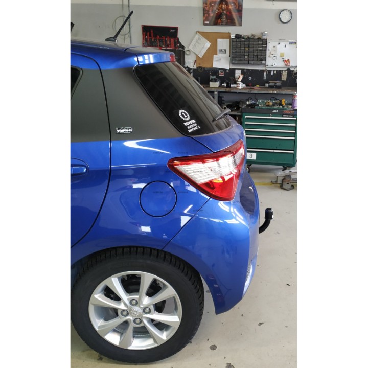 Cârlig de Remorcare, Auto-Hak, Sistem Demontabil Automat, Toyota Yaris 3/5 Uși 2014 - Prezent - EDK.ro