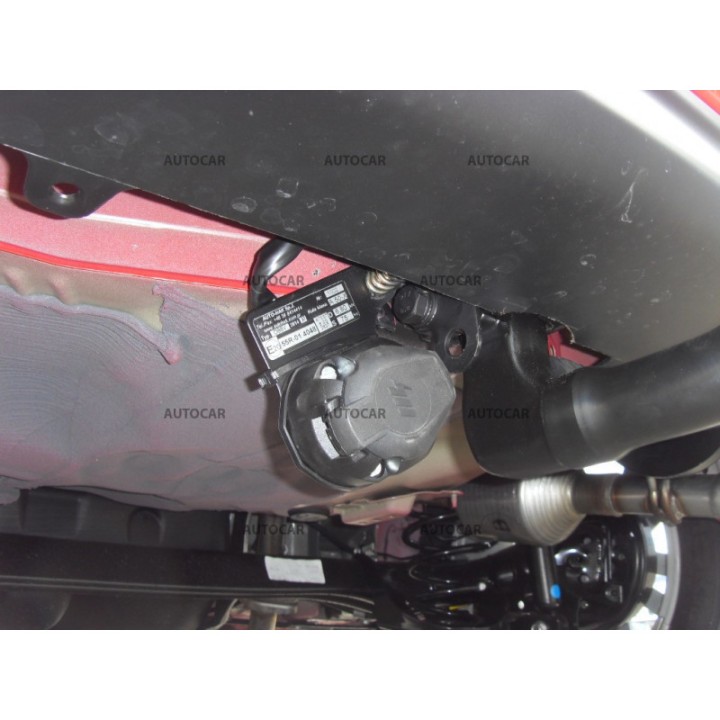 Cârlig de Remorcare, Auto-Hak, Sistem Demontabil Vertical, Toyota Yaris 3/5 Uși 2014 - Prezent - EDK.ro