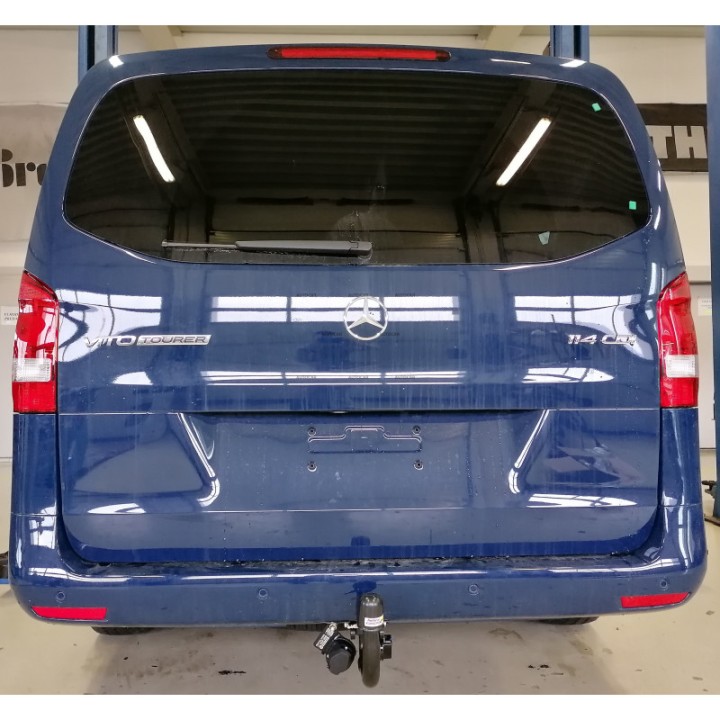 Cârlig de Remorcare, Auto-Hak, Sistem Demontabil Vertical, Mercedes-Benz Vito Van 2014 - 2023 - EDK.ro