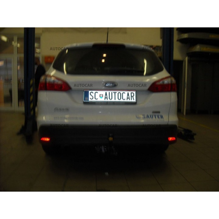 Cârlig de Remorcare, Auto-Hak, Sistem Demontabil Automat, Ford Focus 3/5 Uși 2014 - 2018 - EDK.ro