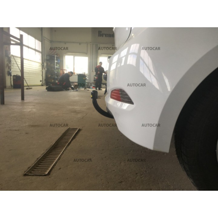 Cârlig de Remorcare, Auto-Hak, Sistem Semi-Demontabil, Hyundai i20 2014 - Prezent - EDK.ro
